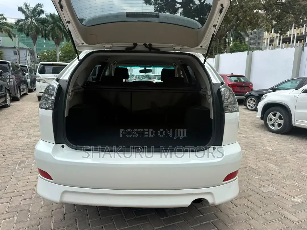 Toyota Harrier 2006 White
