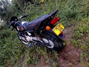 Bajaj Boxer X125 2024 Black