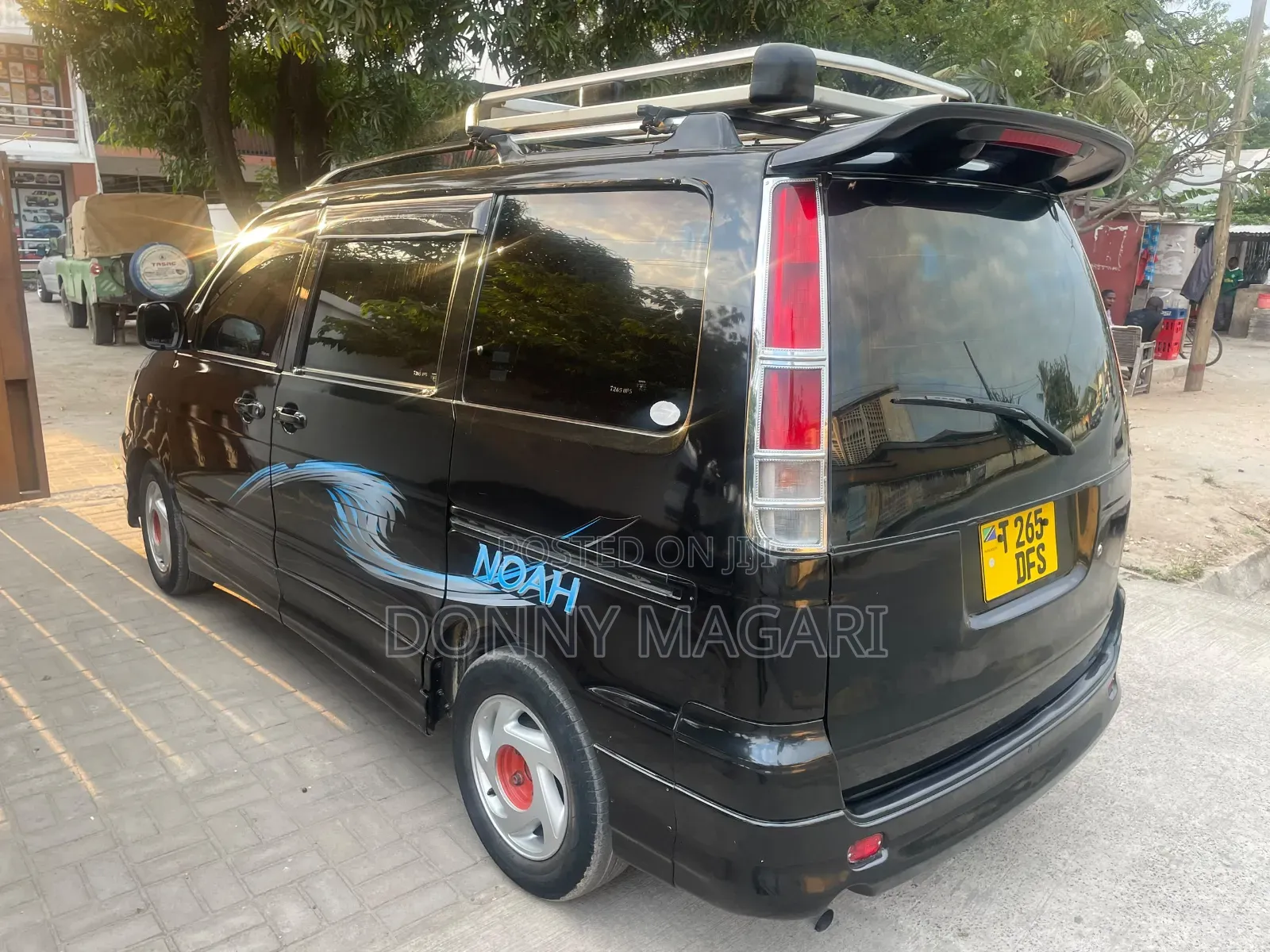 Toyota Noah 2001 Black