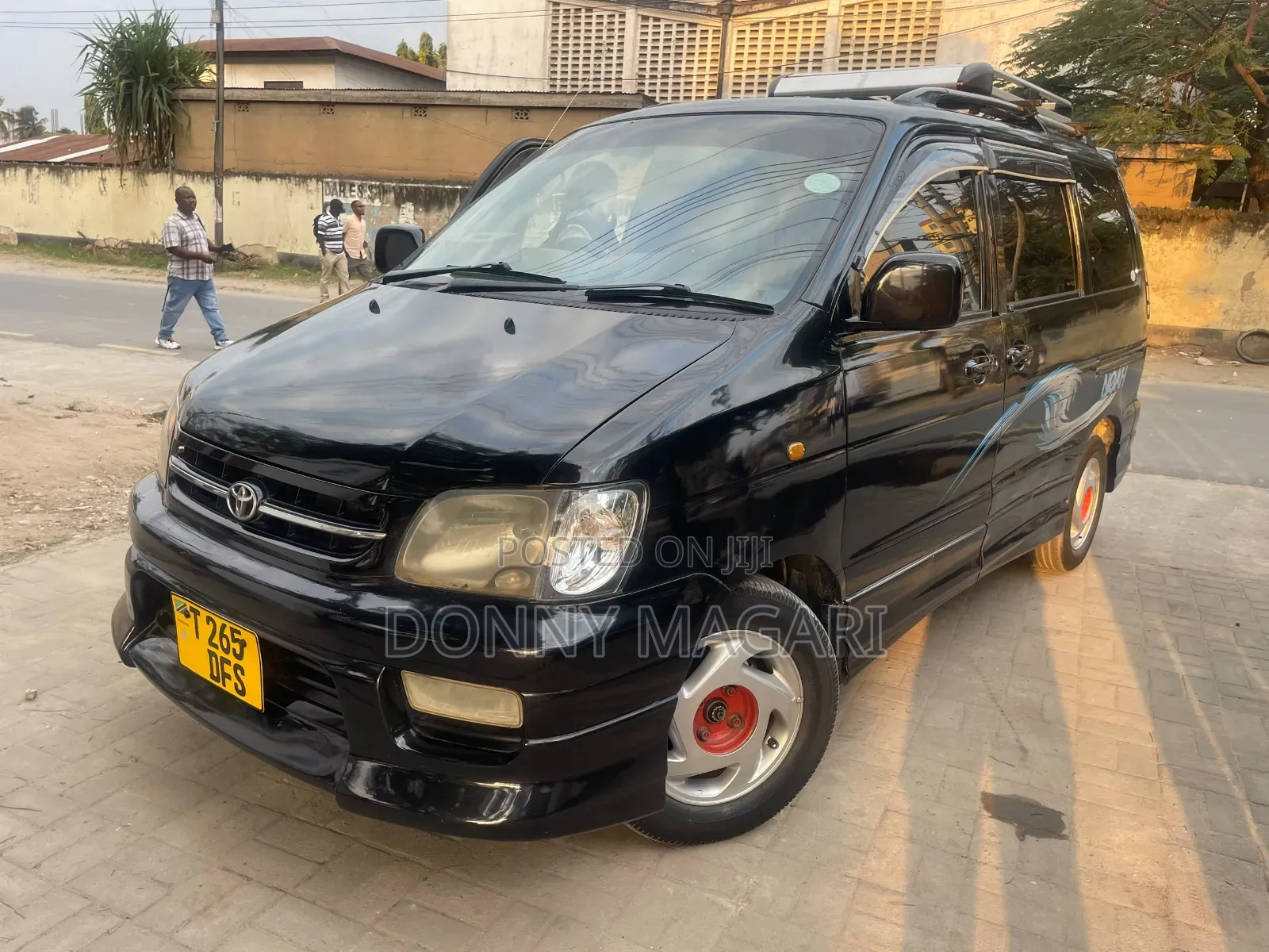 Toyota Noah 2001 Black