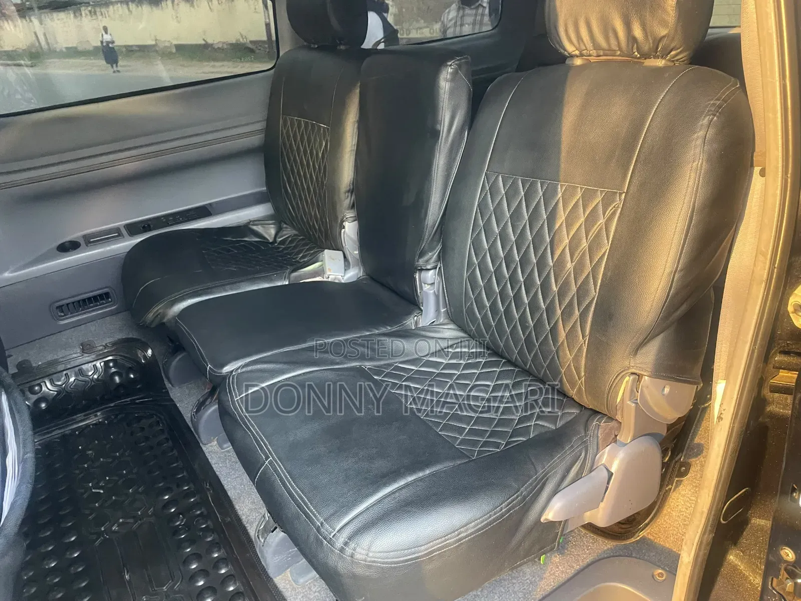 Toyota Noah 2001 Black