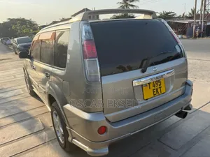 Nissan X-Trail 2004 Gold