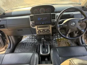 Nissan X-Trail 2004 Gold