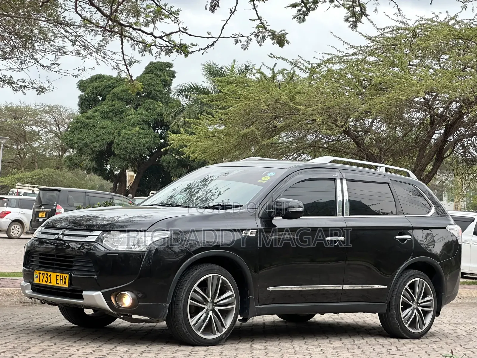 Mitsubishi Outlander 2014 Black