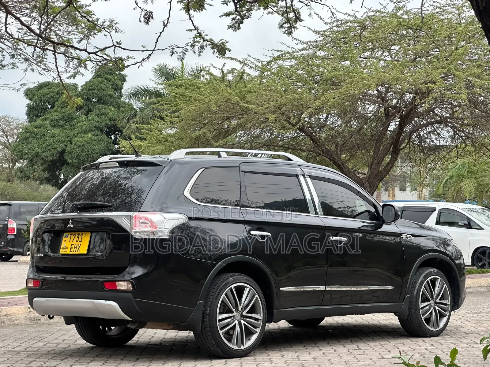 Mitsubishi Outlander 2014 Black