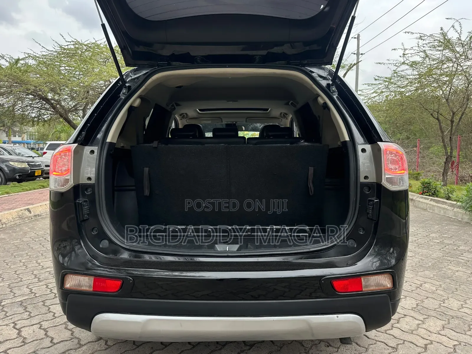 Mitsubishi Outlander 2014 Black