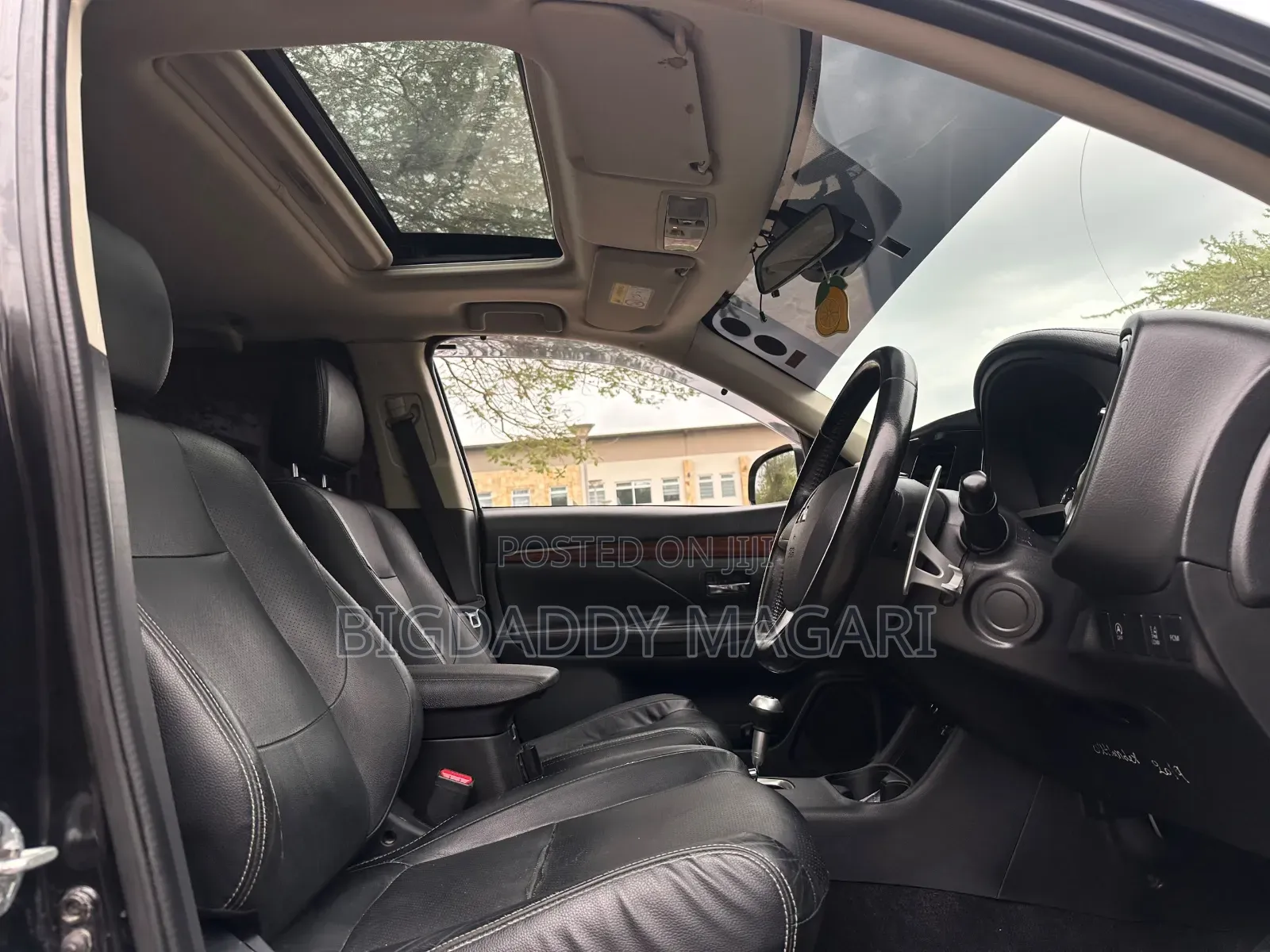 Mitsubishi Outlander 2014 Black