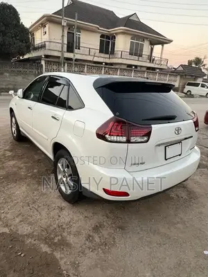 Toyota Harrier 2008 White