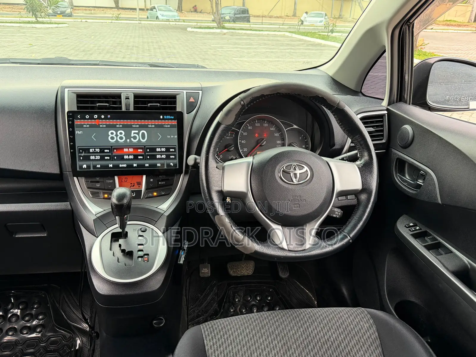 Toyota Ractis 2012 Black