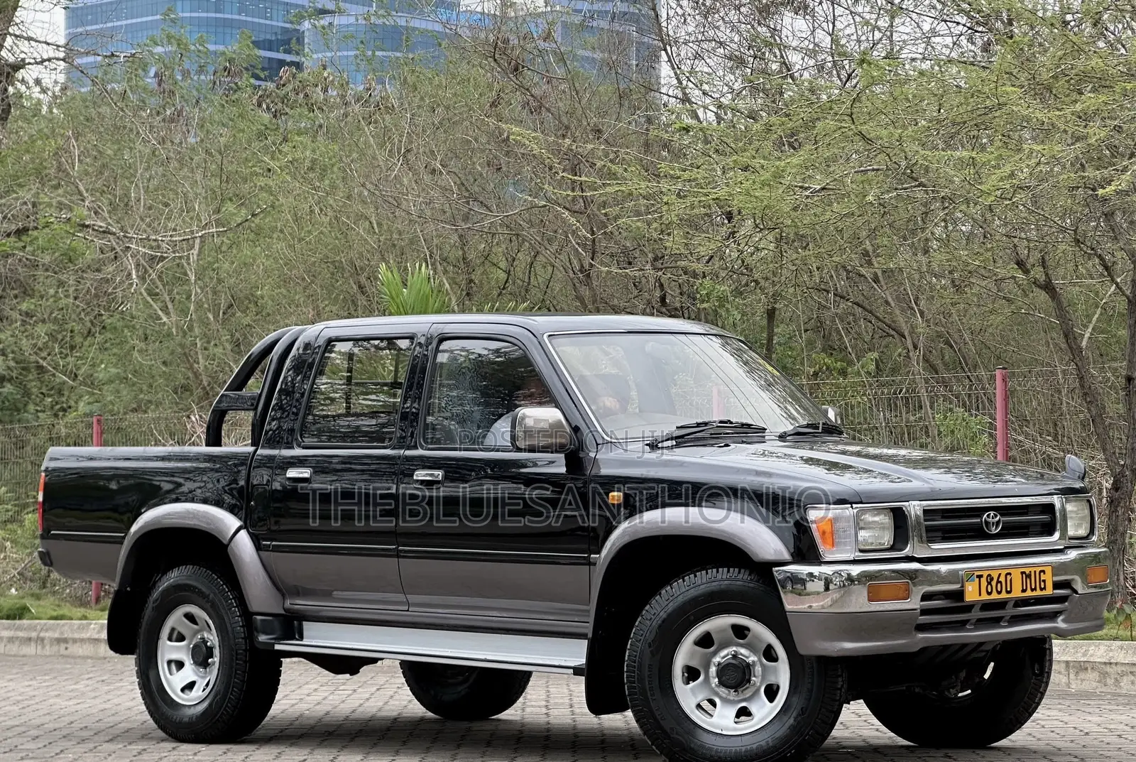 Toyota Hilux 1997 Black