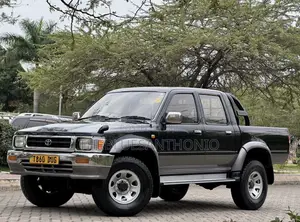 Toyota Hilux 1997 Black