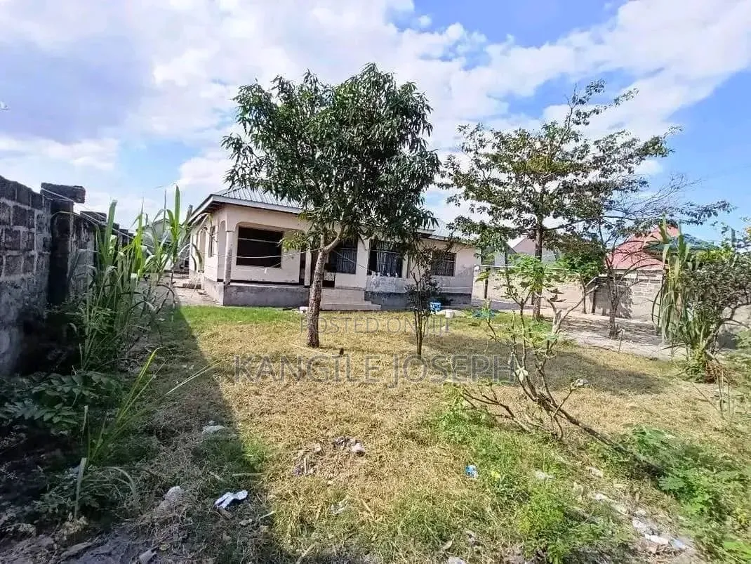 4bdrm House in Ngozoma Street, Pugu for sale