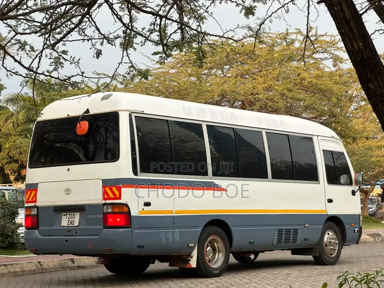 Toyota Coaster 1998 White