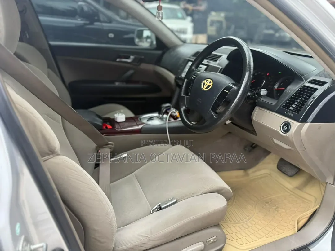 Toyota Mark X 2006 Silver