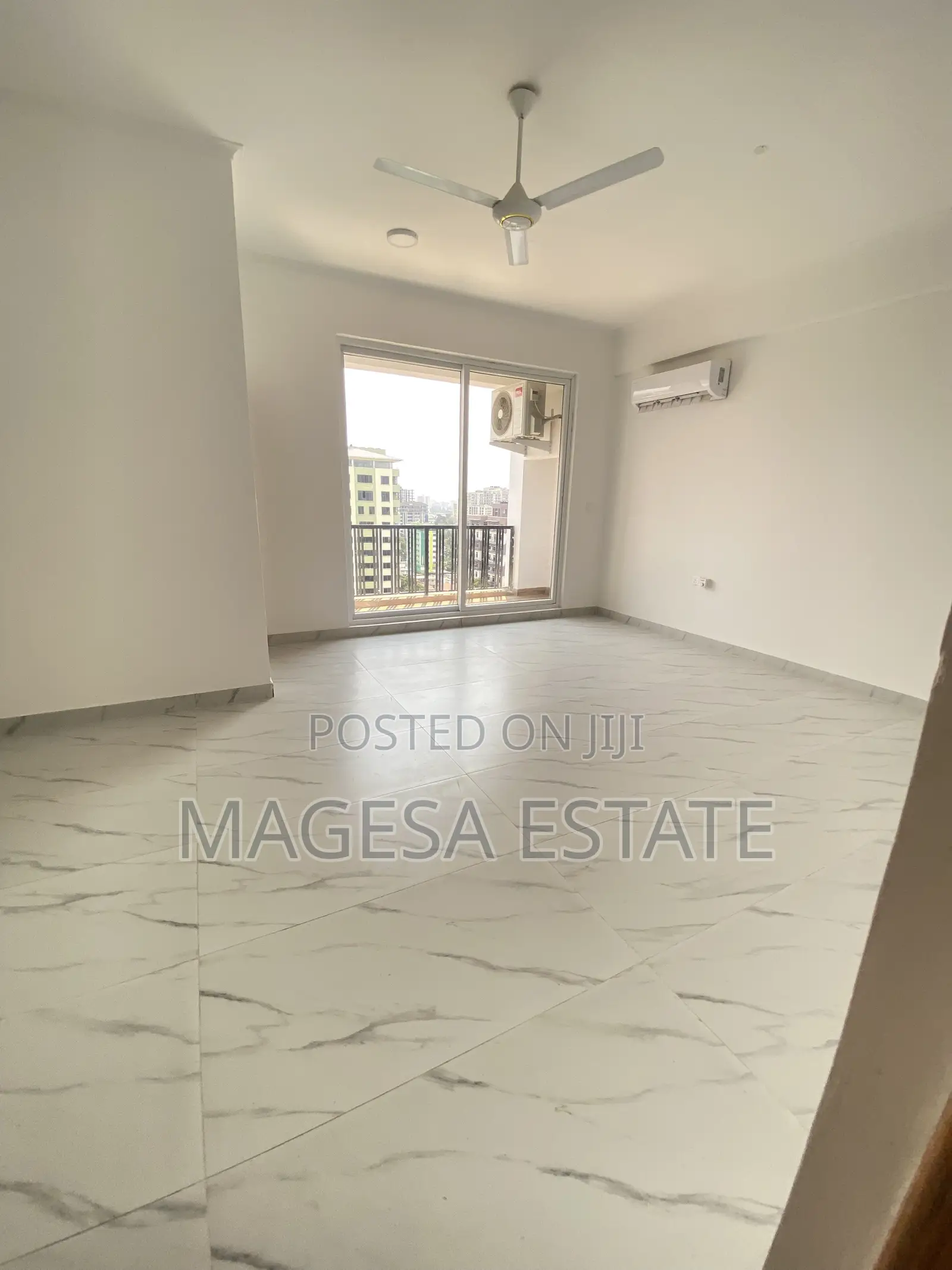 5bdrm Penthouse in Upanga West for rent