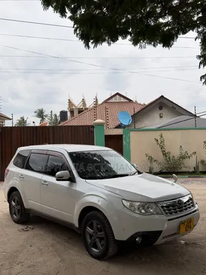 Subaru Forester 2011 White