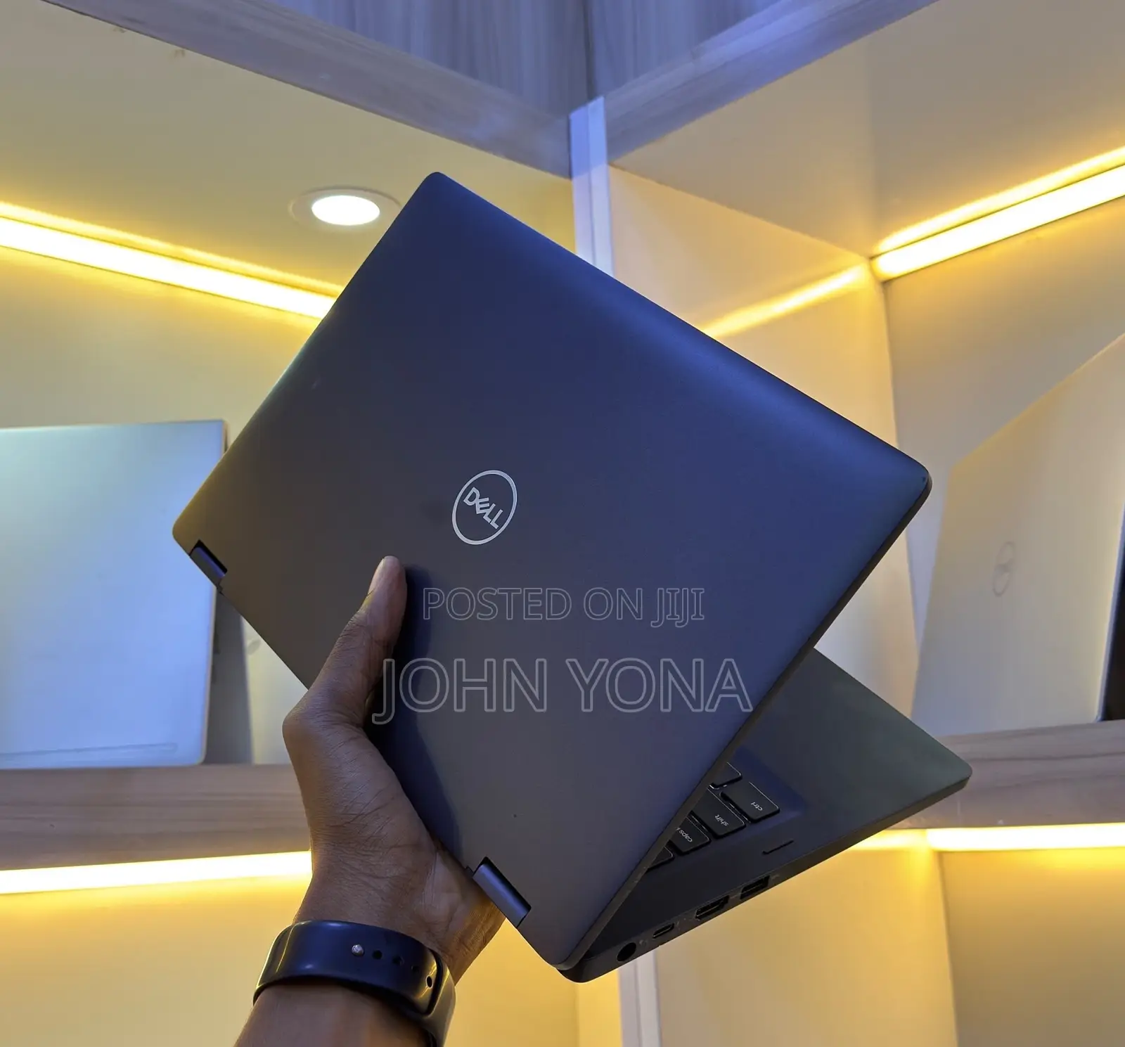 New Laptop Dell Latitude 5300 2-in-1 16GB Intel Core i7 SSD 256GB