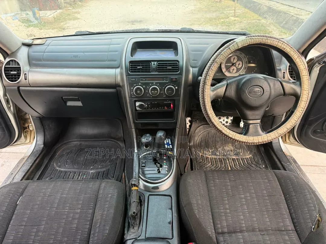 Toyota Altezza 2001 Silver
