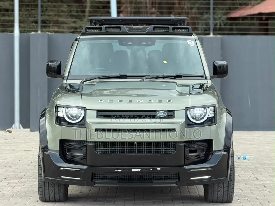 Land Rover Defender 2022 Green