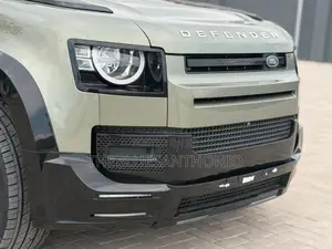 Land Rover Defender 2022 Green