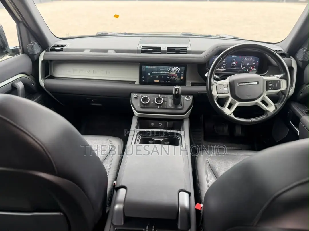 Land Rover Defender 2022 Green