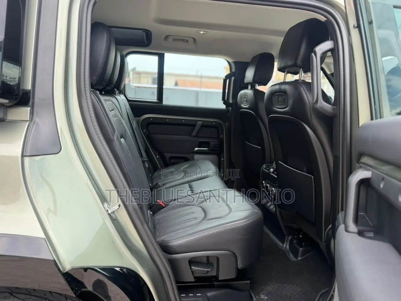 Land Rover Defender 2022 Green