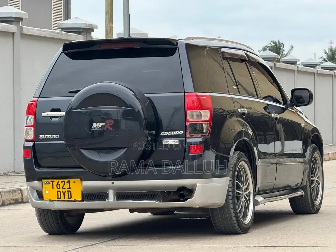 Suzuki Escudo 2008 Black