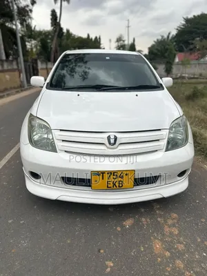 Toyota IST 2005 White