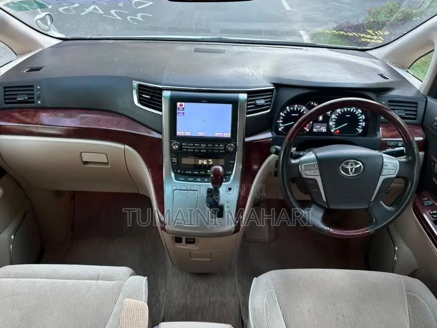 Toyota Alphard 2010 White