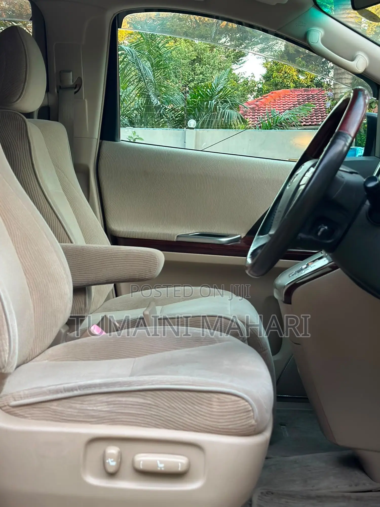 Toyota Alphard 2010 White