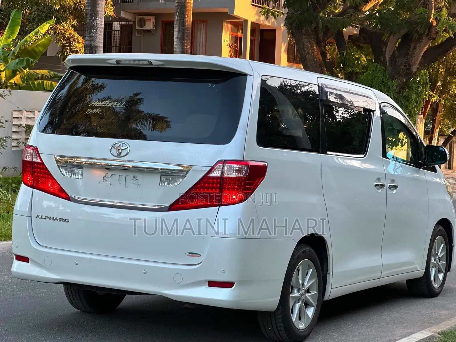 Toyota Alphard 2010 White