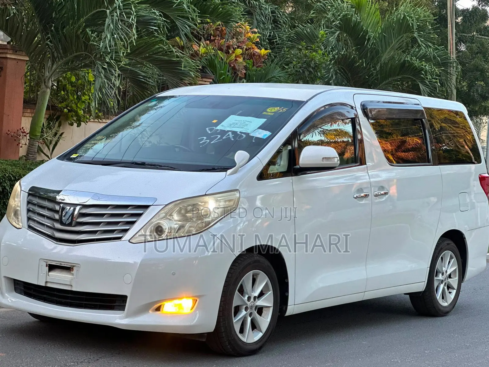 Toyota Alphard 2010 White