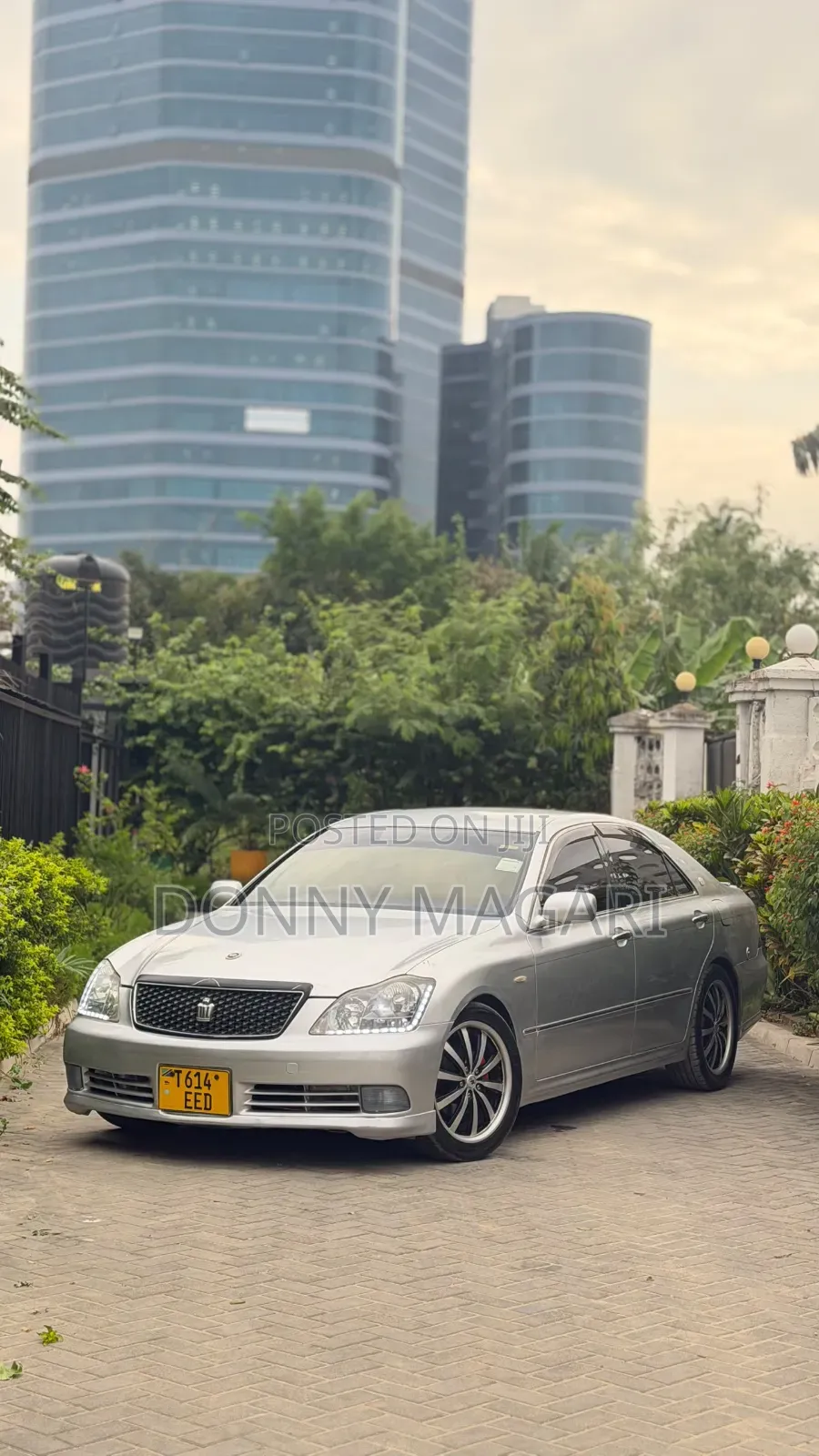 Toyota Crown 2006 Silver