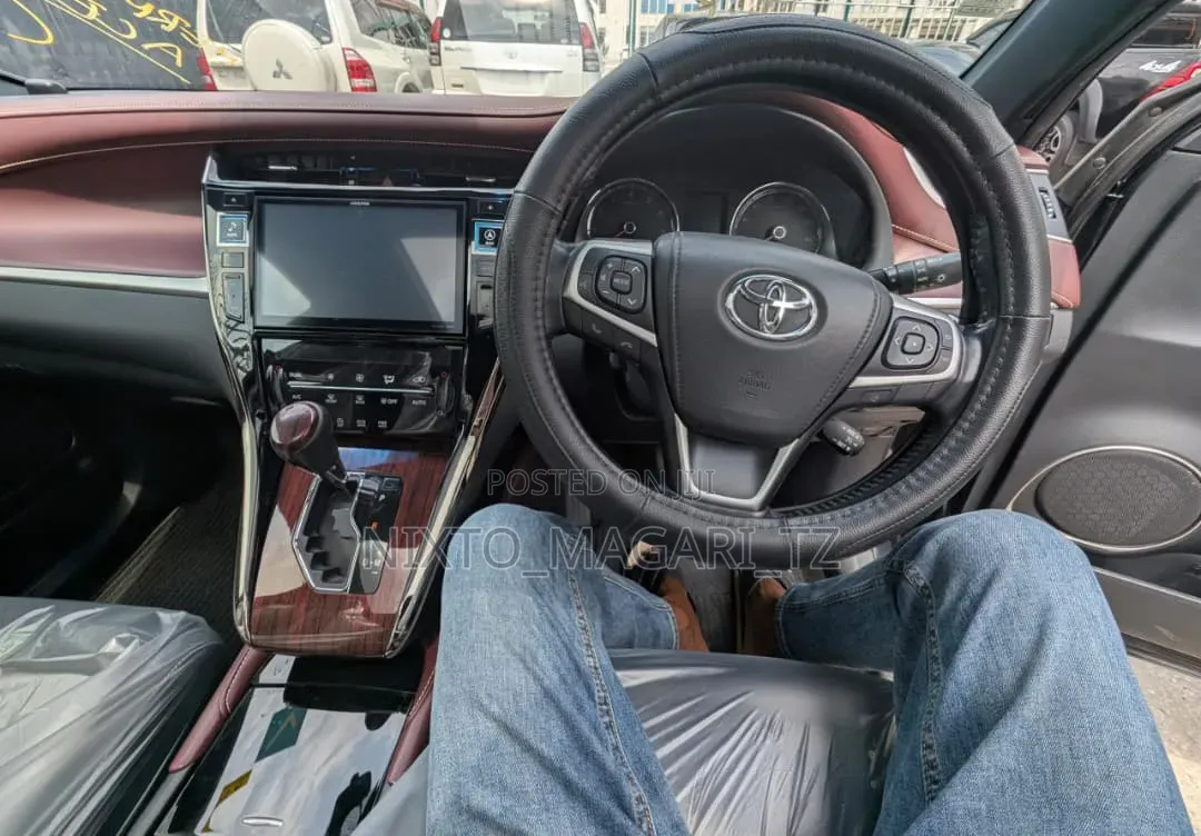 Toyota Harrier 2014 Black