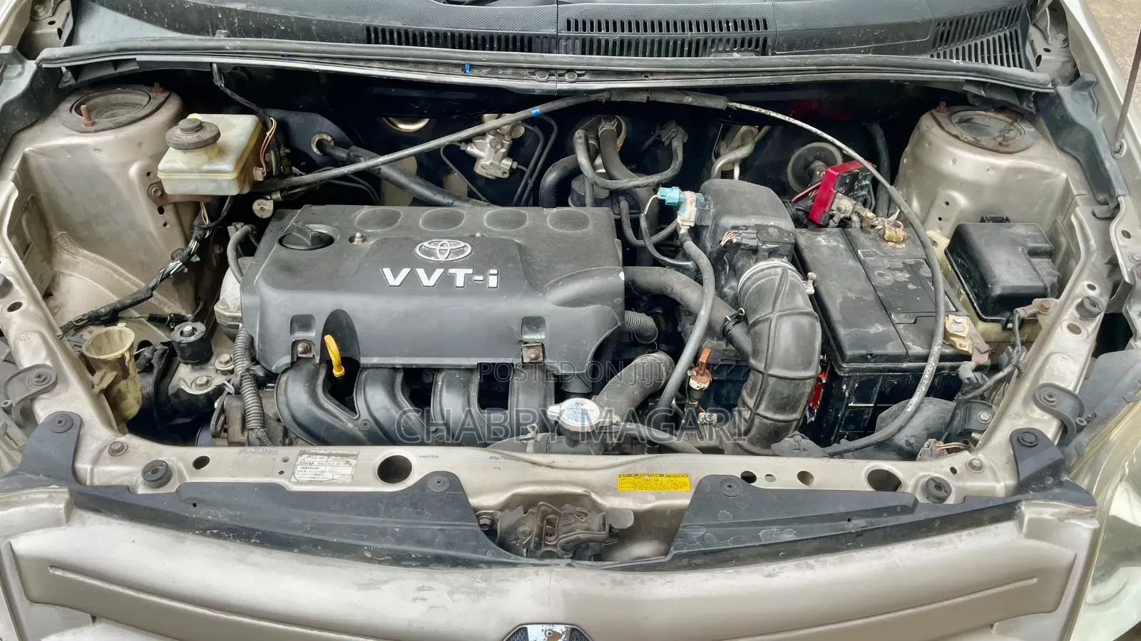 Toyota IST 2003 Gold