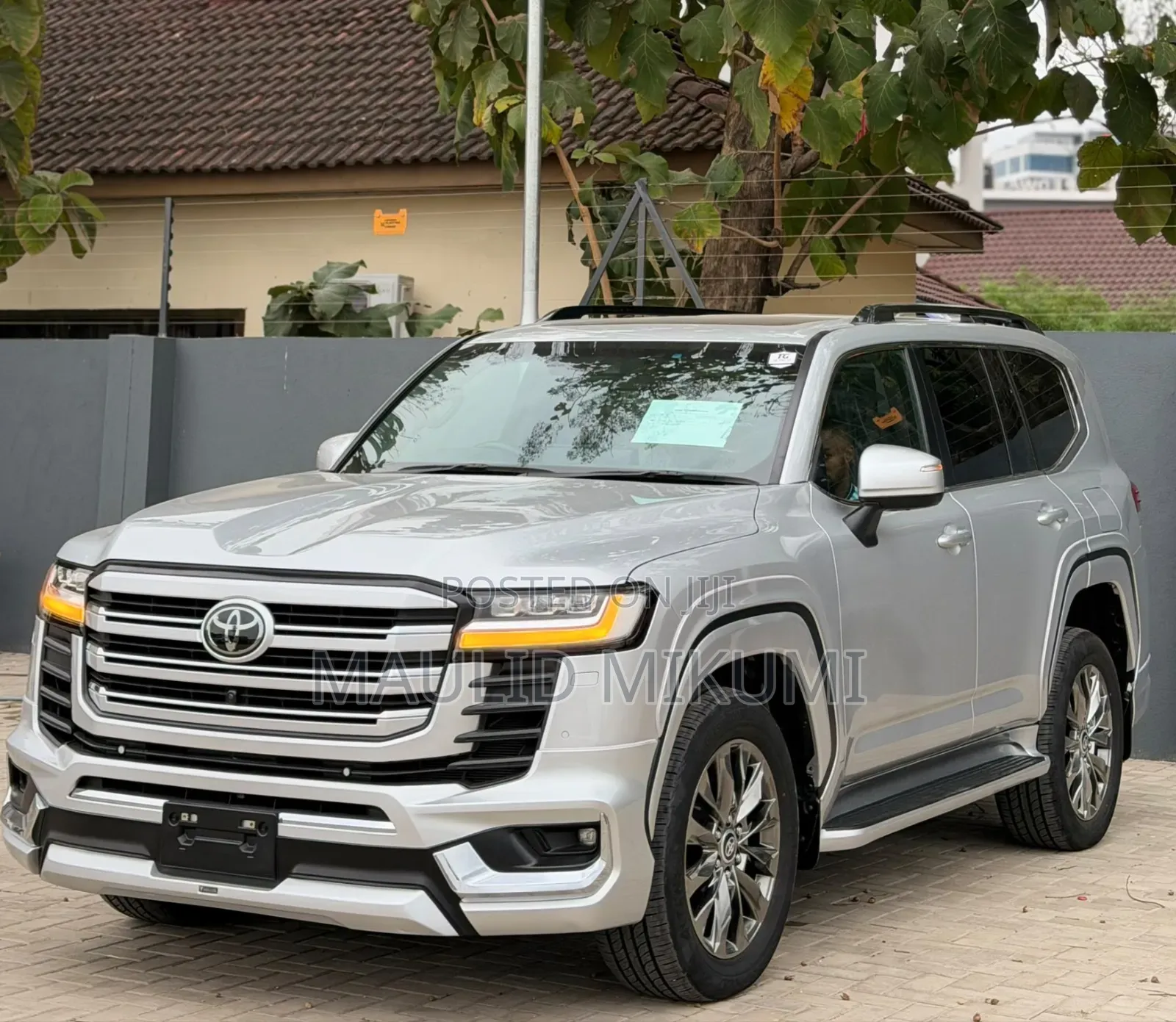 Toyota Land Cruiser 2024 Silver