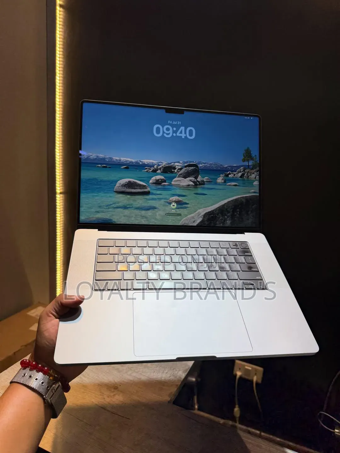 New Laptop Apple MacBook Pro 2024 M4 Max 36GB Apple M4 Max SSD 1T