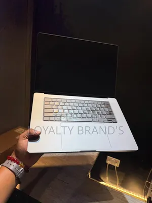 New Laptop Apple MacBook Pro 2024 M4 Max 36GB Apple M4 Max SSD 1T