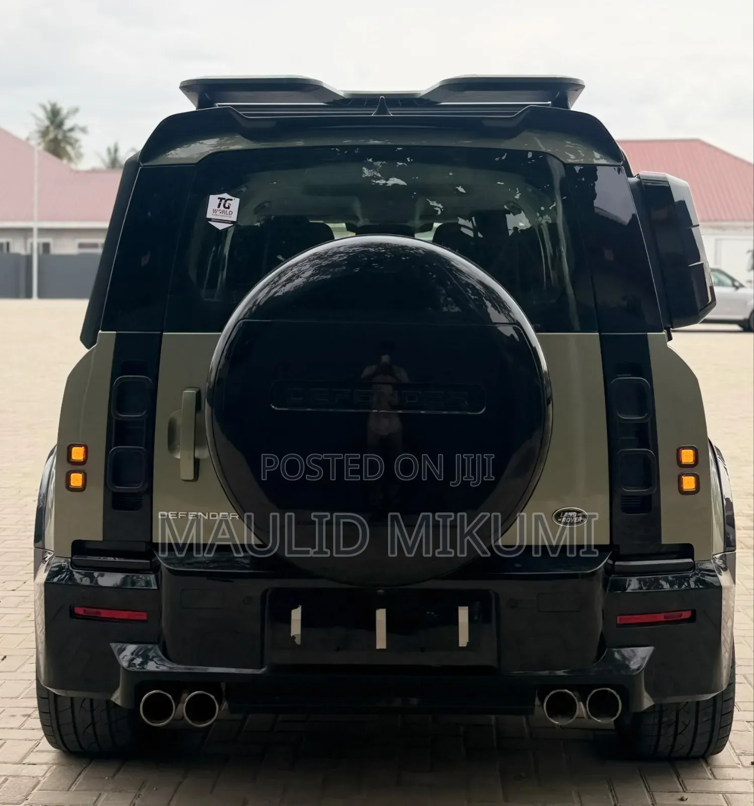 Land Rover Defender 2022 Silver