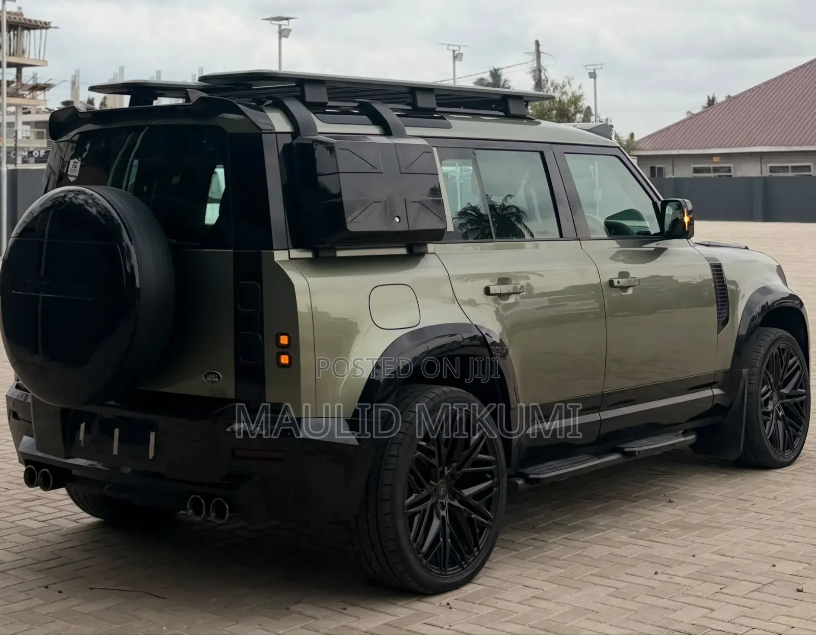 Land Rover Defender 2022 Silver