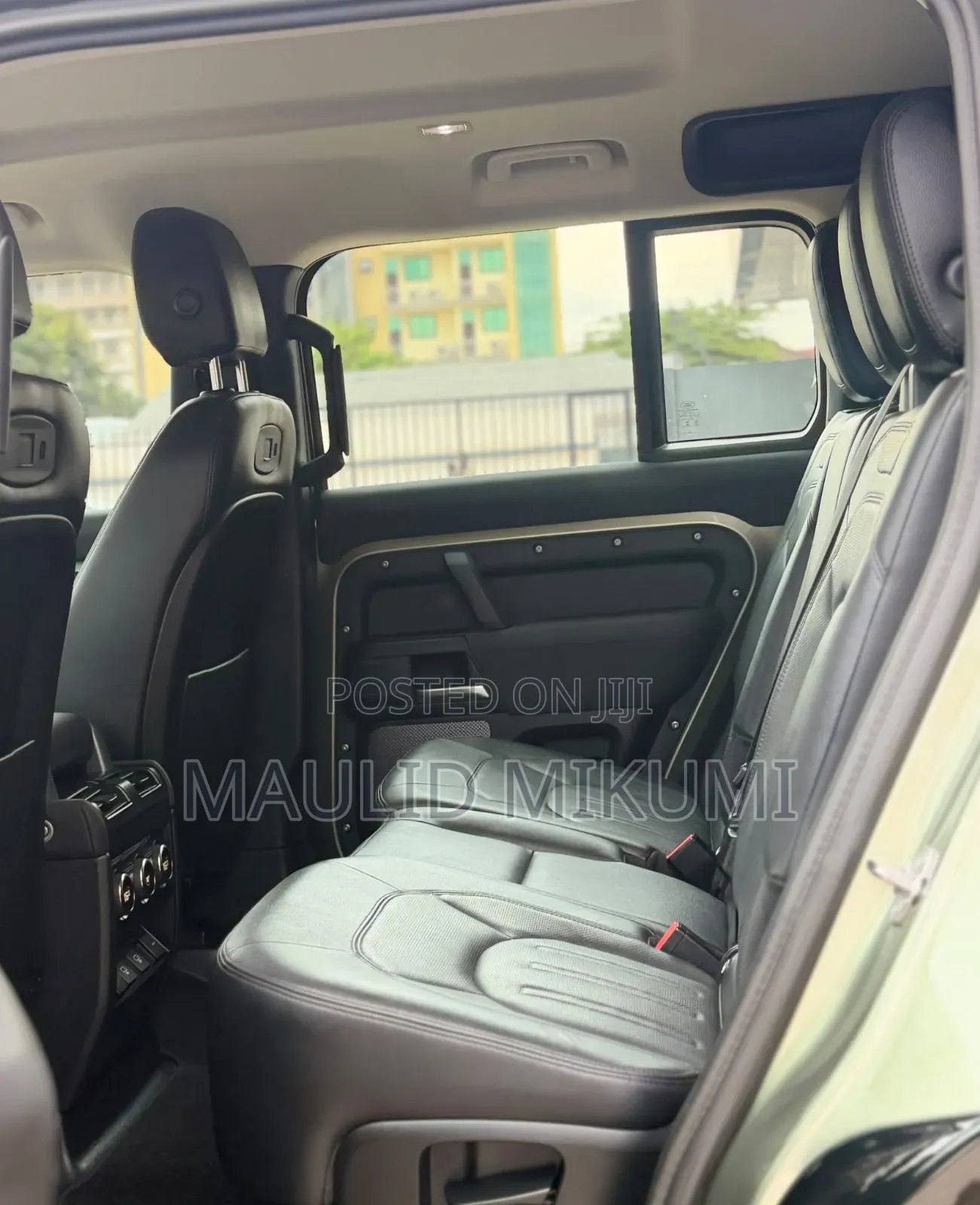 Land Rover Defender 2022 Silver