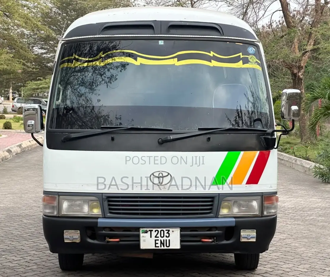 Toyota Coaster 1998 White