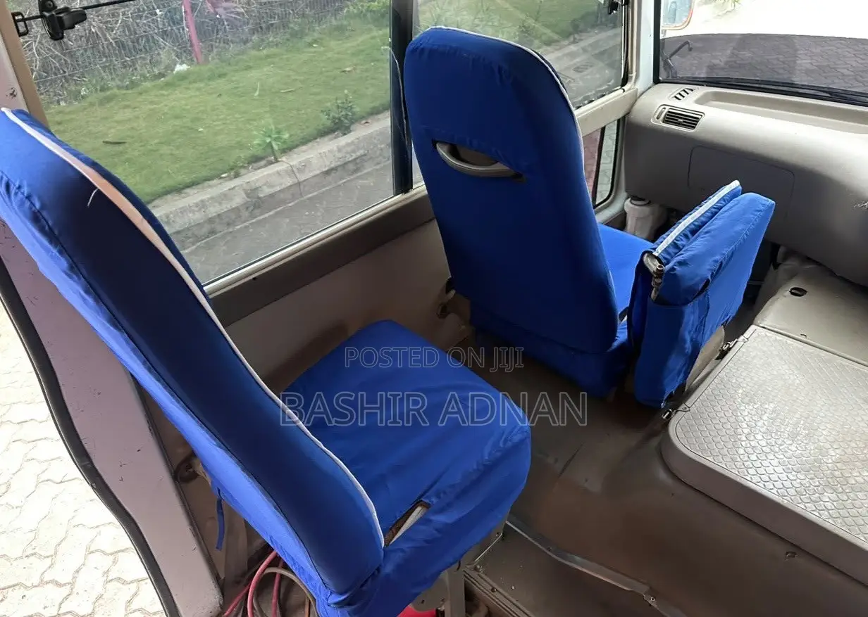 Toyota Coaster 1998 White