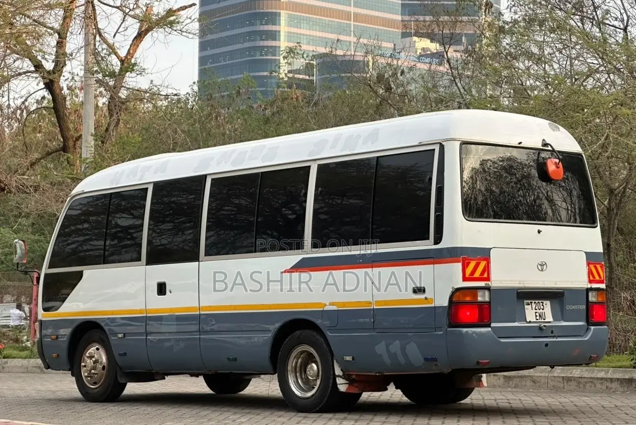 Toyota Coaster 1998 White