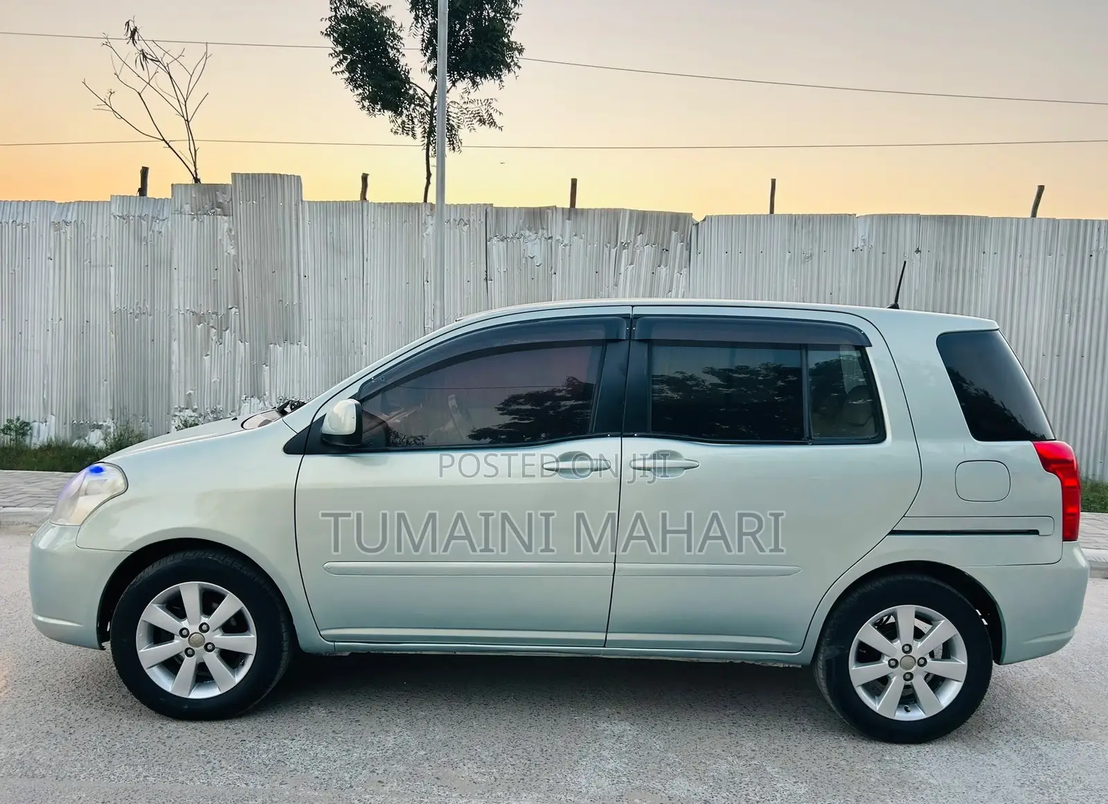Toyota Raum 2005 Blue