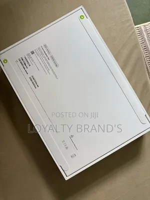 New Laptop Apple MacBook Neo 2026 8GB Apple M1 SSD 256GB