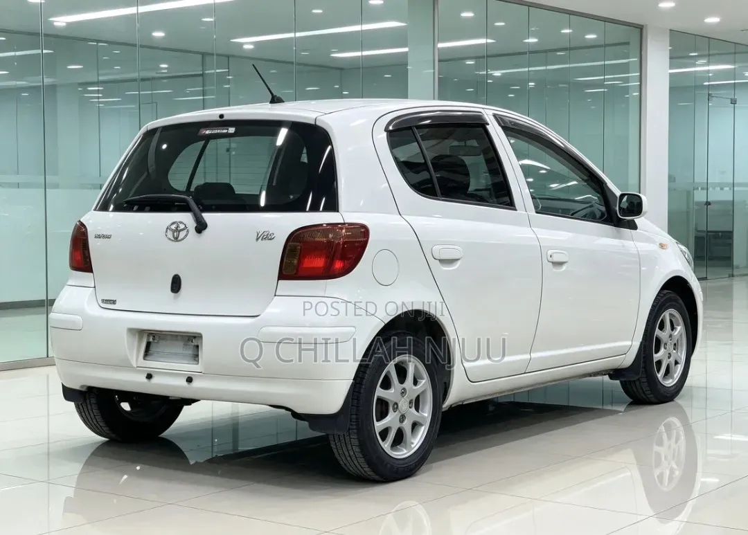 Toyota Vitz 2003 White