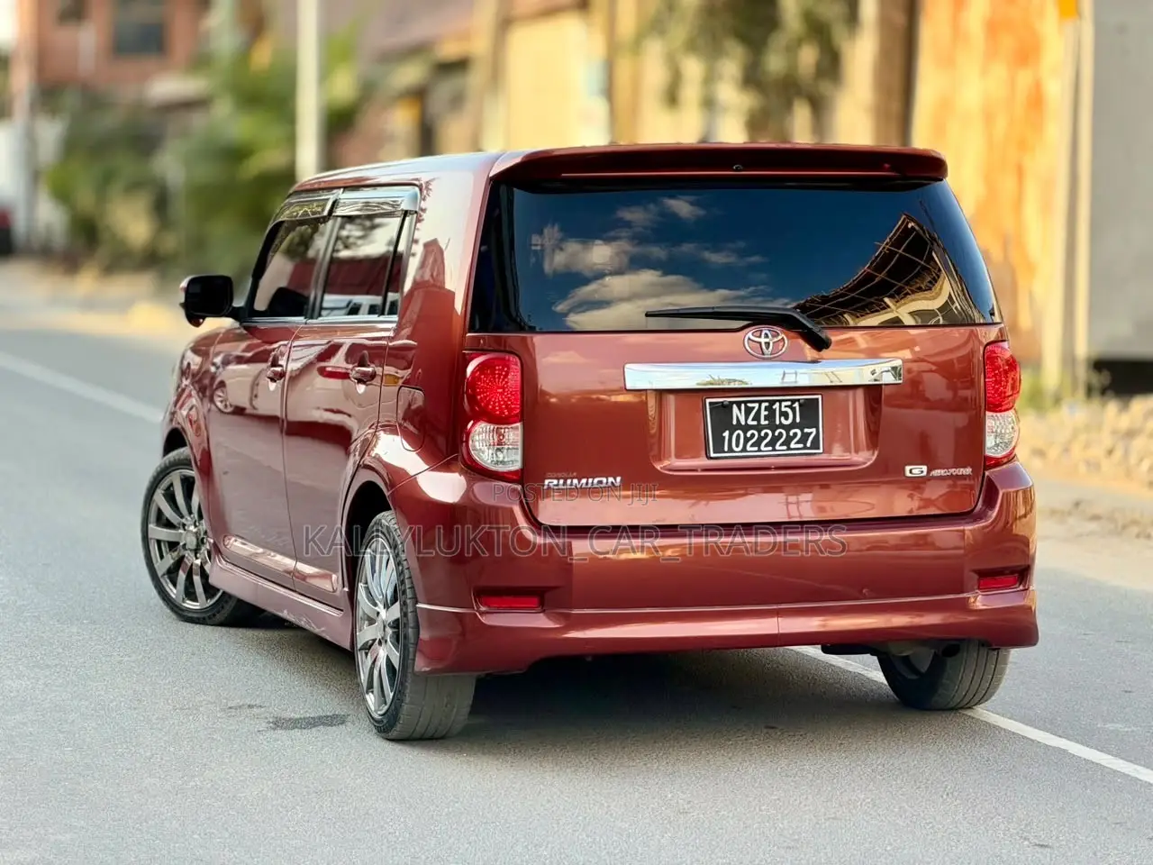 Toyota Corolla Rumion 2012 Maroon
