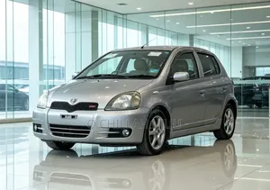 Toyota Vitz 2003 Silver