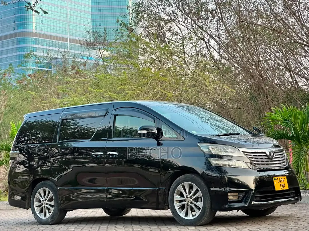 Toyota Vellfire 2010 Black